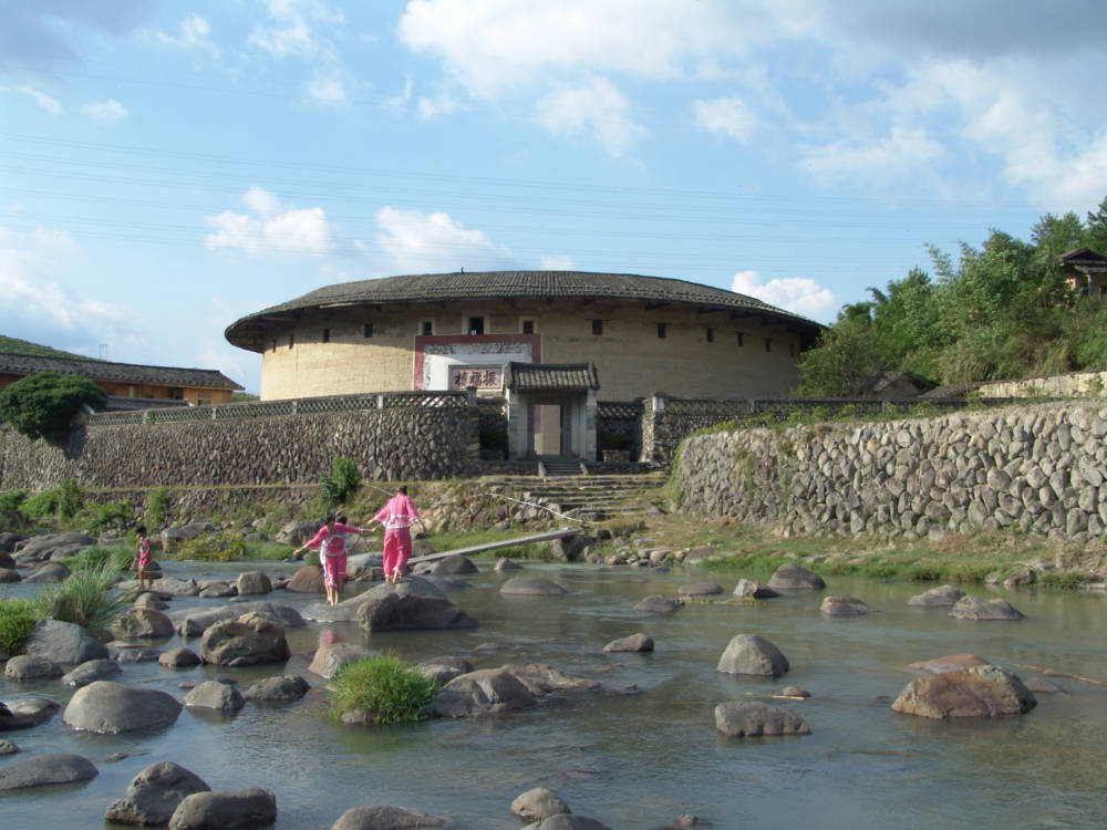 Zhenfu Lou