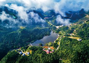 Meihuashan Mountain