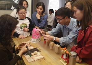 Colorful Intangible Cultural Heritage in the Cultural Capital